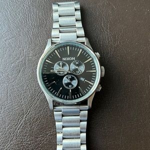 Nixon The Sentry Chrono Watch Silver